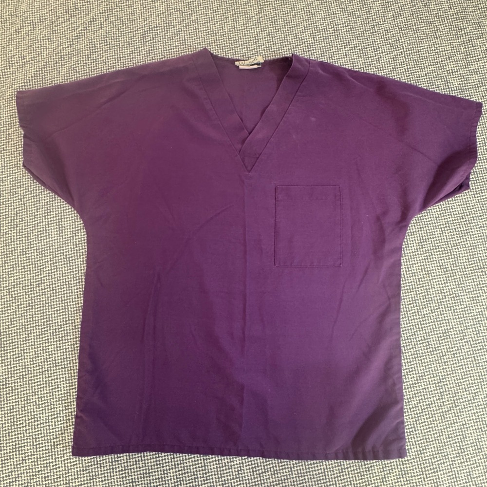Soft Design Purple V-Neck Scrub Top Medical Uniform Short Sleeve Small